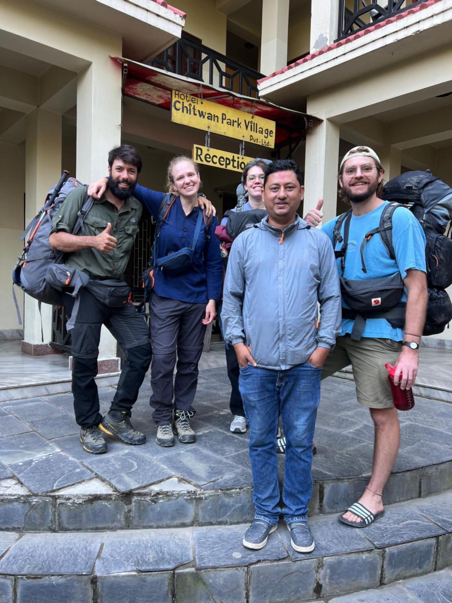 Hotel Chitwan Park Village Sauraha Eksteriør billede